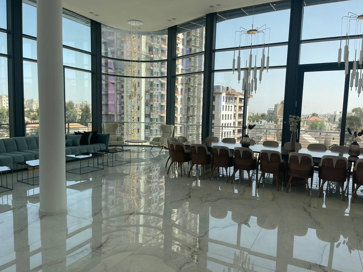 קיר מסך - פרויקט 3