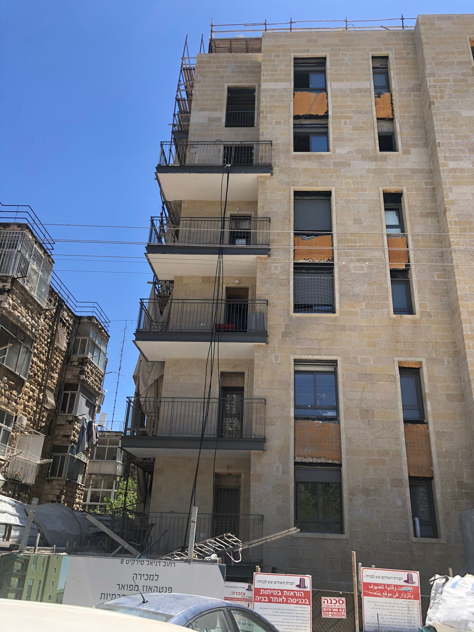 חלונות אלומיניום — פרויקט 11